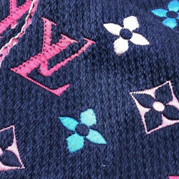 AUTHENTIC LOUIS VUITTON Monogram Echarpes logomania rainbow Scarf - Picture 6 of 7